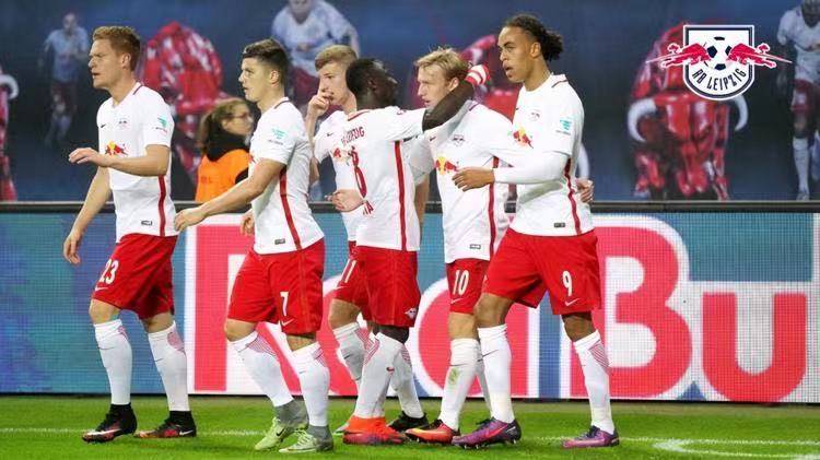  莱比锡红牛与拜仁慕尼黑争夺欧冠资格白热化  